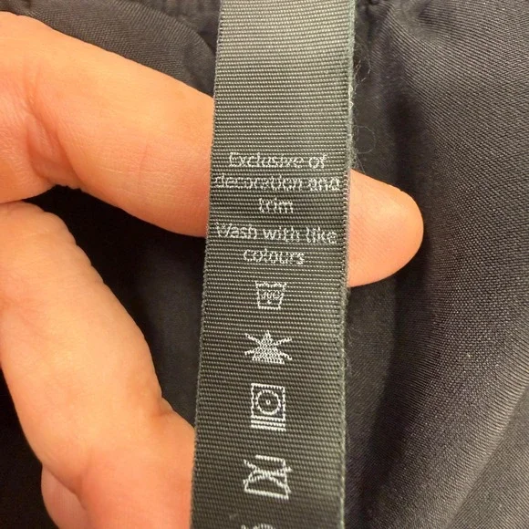 Lululemon Tracker Shorts Womens Medium Black Lined Running Athletic Gym - Picture 7 of 10